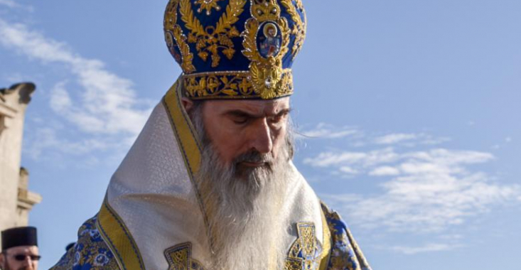 Arhiepiscopul Teodosie a fost trimis în judecată de DNA. Este acuzat de cumpărare de influență după investigația Recorder despre fondurile de la buget